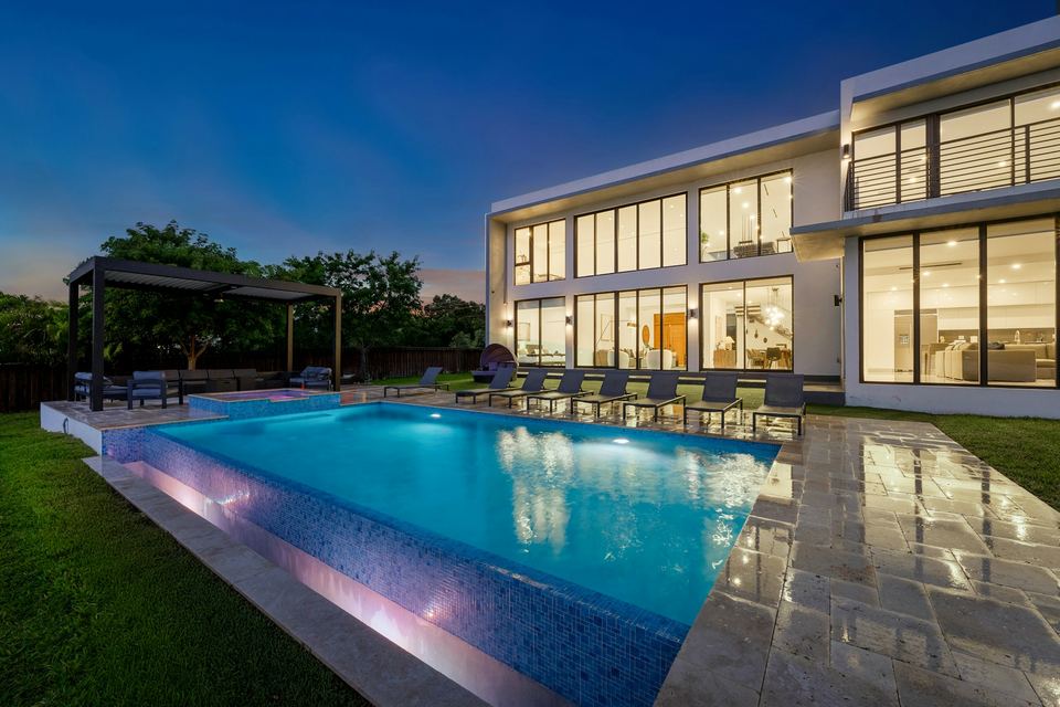 Villa Lago, property photograph 4